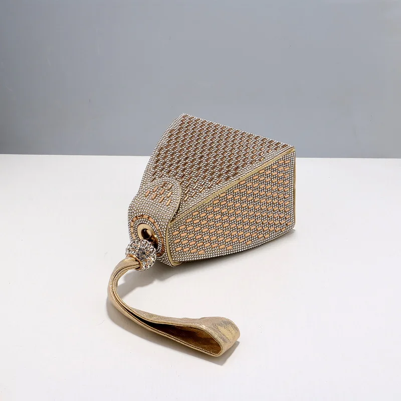 Rhinestones Luxury Evening Bag - Luxury Bags Pyramid recension och pris
